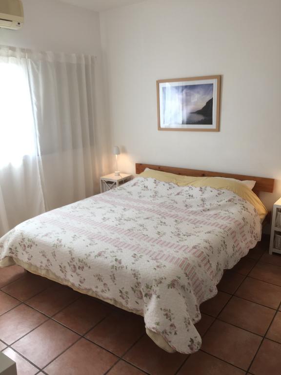 Gil'S Guest Rooms Neve Zohar Room photo